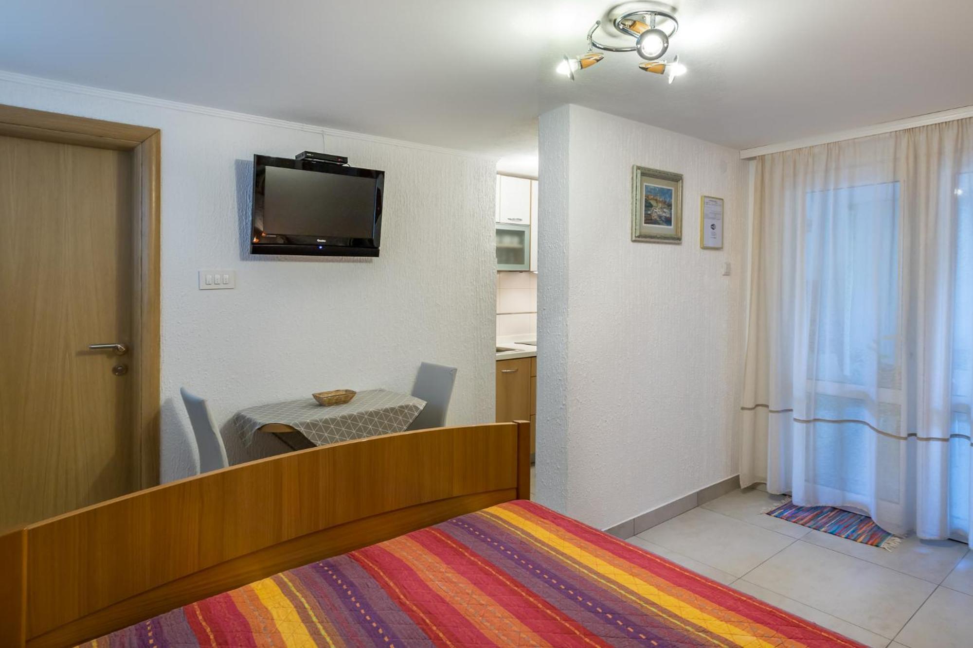 Apartments Nadica Baska  Luaran gambar