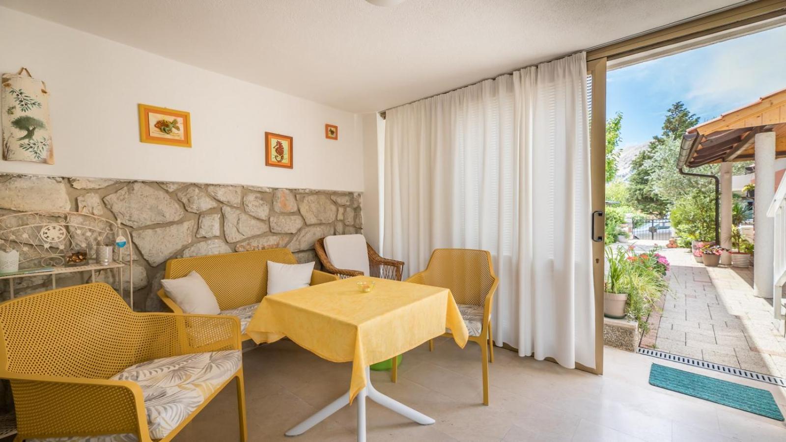 Apartments Nadica Baska  Luaran gambar